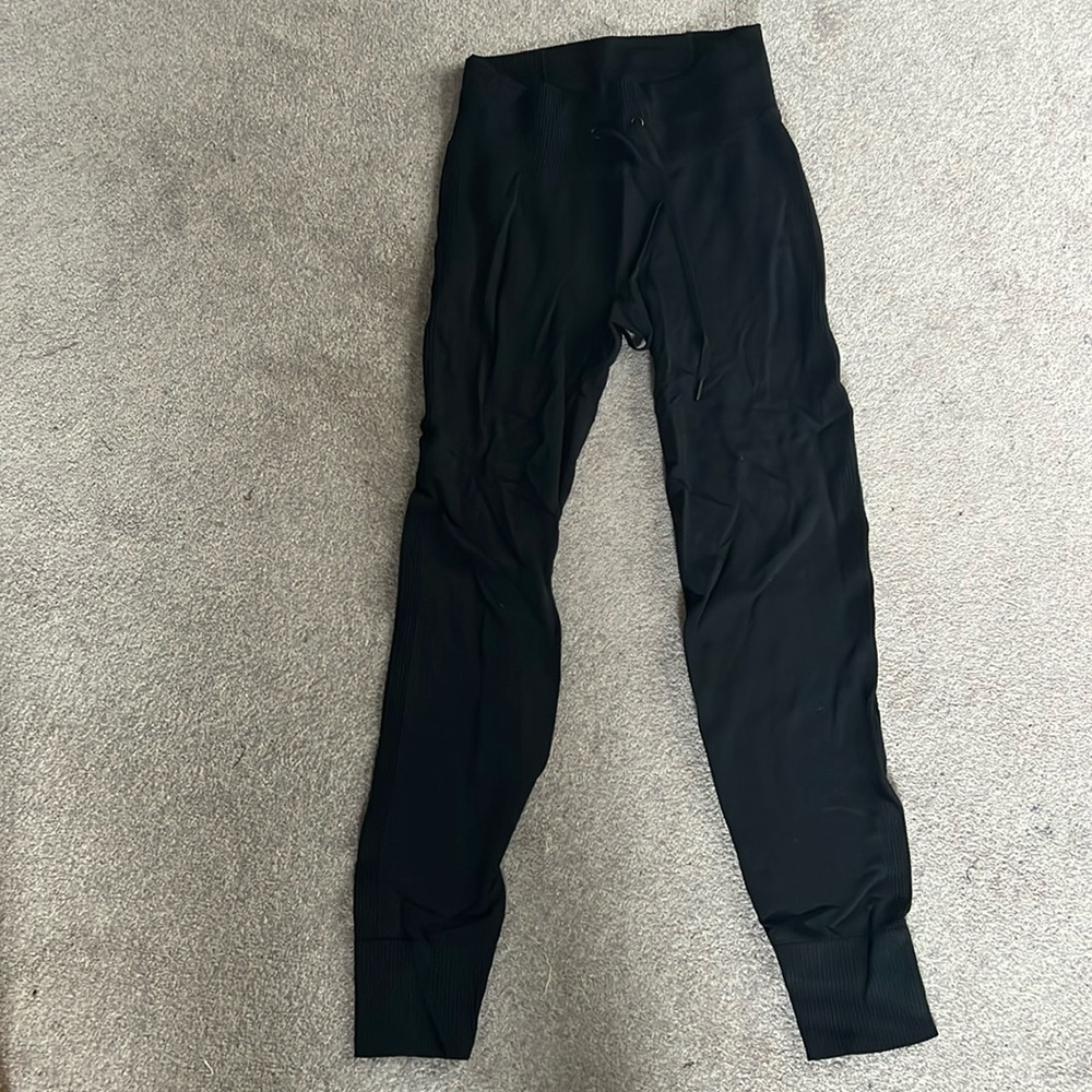 VS PINK active all black seamless leggings